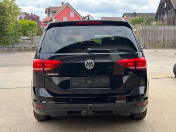 Volkswagen Touran - 8
