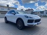 Porsche Cayenne 3.0 V6 Tiptronic*Keyless*Navi*ACC*PDLS - Porsche Cayenne Gebrauchtwagen in Stuttgart