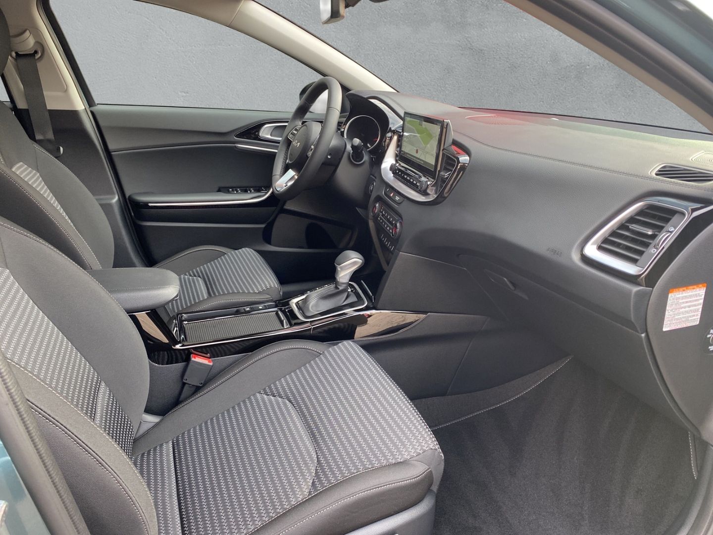 Fahrzeugabbildung Kia Ceed Kia ULTIMATE EDITION 1.5 T-GDI *STYLE-PAKET