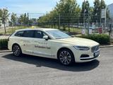 Volvo V90 Taxi Kombi Core Recharge Plug-In Hybrid AWD  - Jahreswagen mit Hybrid-Antrieb
