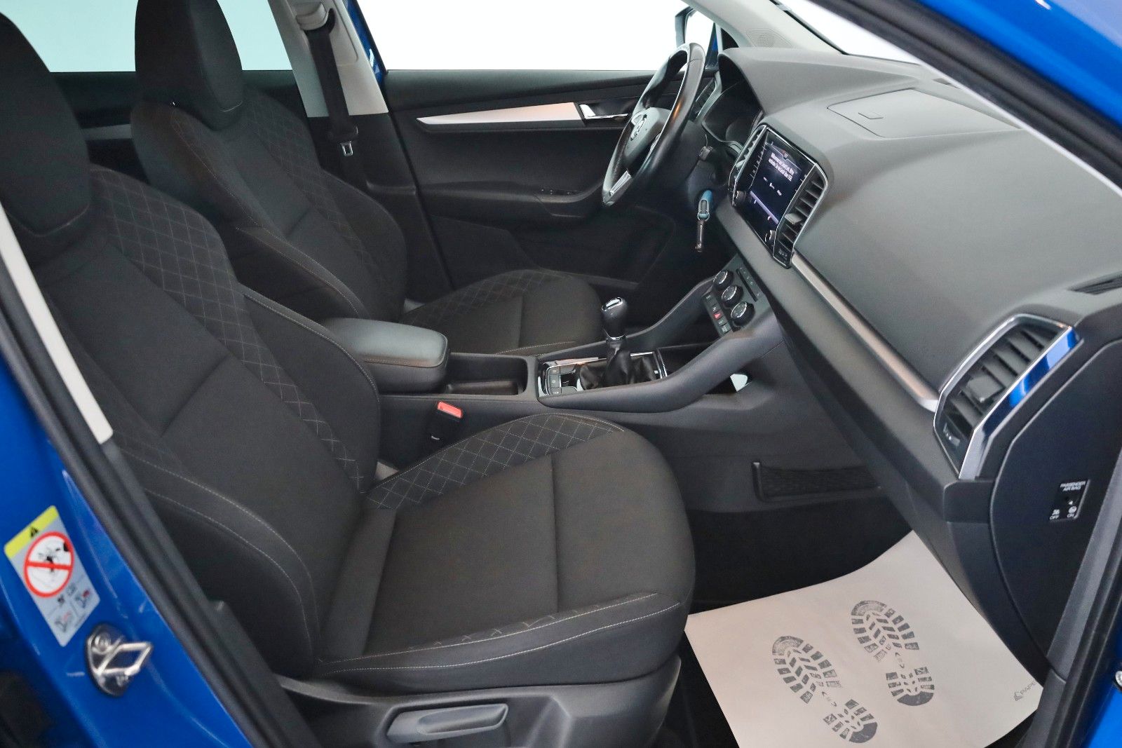 Fahrzeugabbildung SKODA Karoq Ambition Navi,LED,SH, PDC, CarPlay, 8xAlus