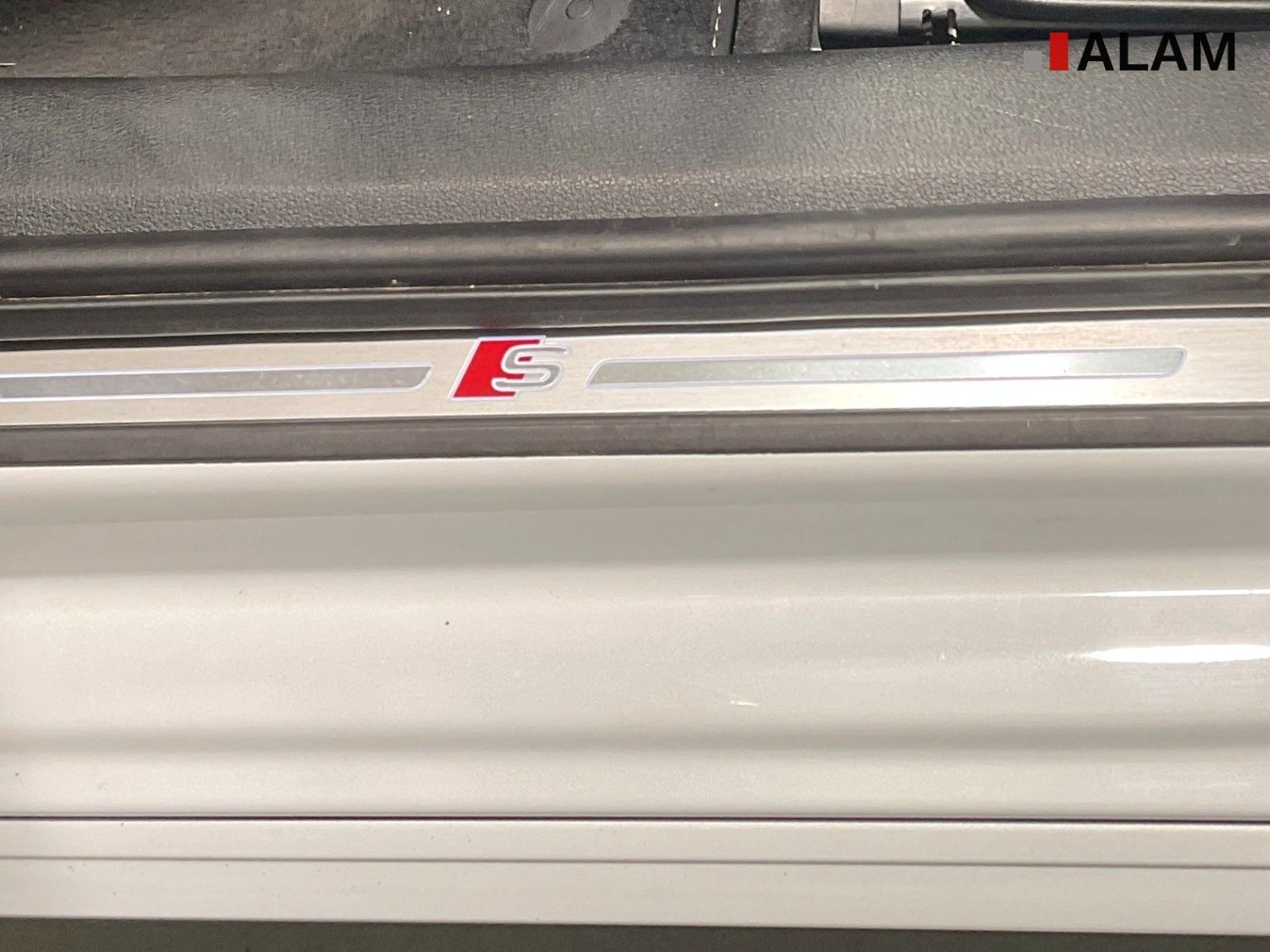 Audi A4 Av 40 TDI quatt Sline DAB Lane LED Tempo Pano foto 7
