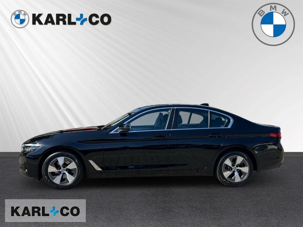 BMW 520 i Limousine LC Prof Glasdach Ambiente LED foto 2