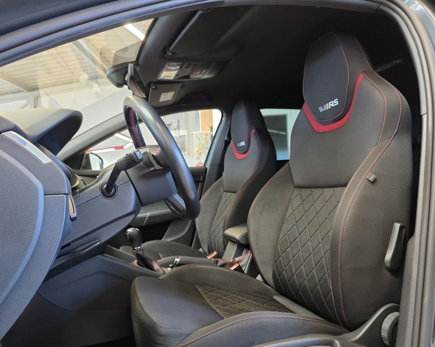 Fahrzeugabbildung SKODA Octavia 2.0 TDI RS 4x4 /1.Hd/LED/Navi/CarPlay