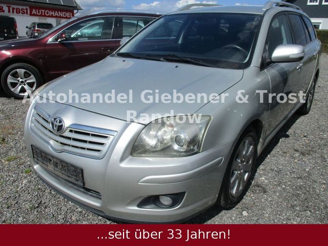 Toyota Avensis Kombi 1.8 Team++HU NEU++SHZG++