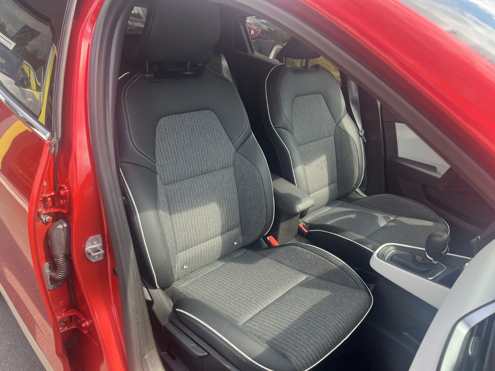 Fahrzeugabbildung Renault Clio V Techno