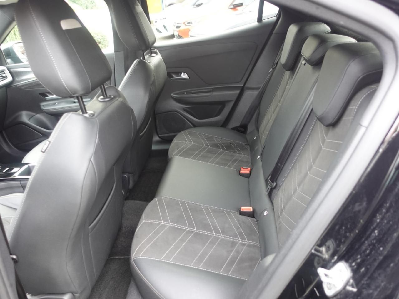 Fahrzeugabbildung Opel Mokka 1,2 Ultimate Automatik