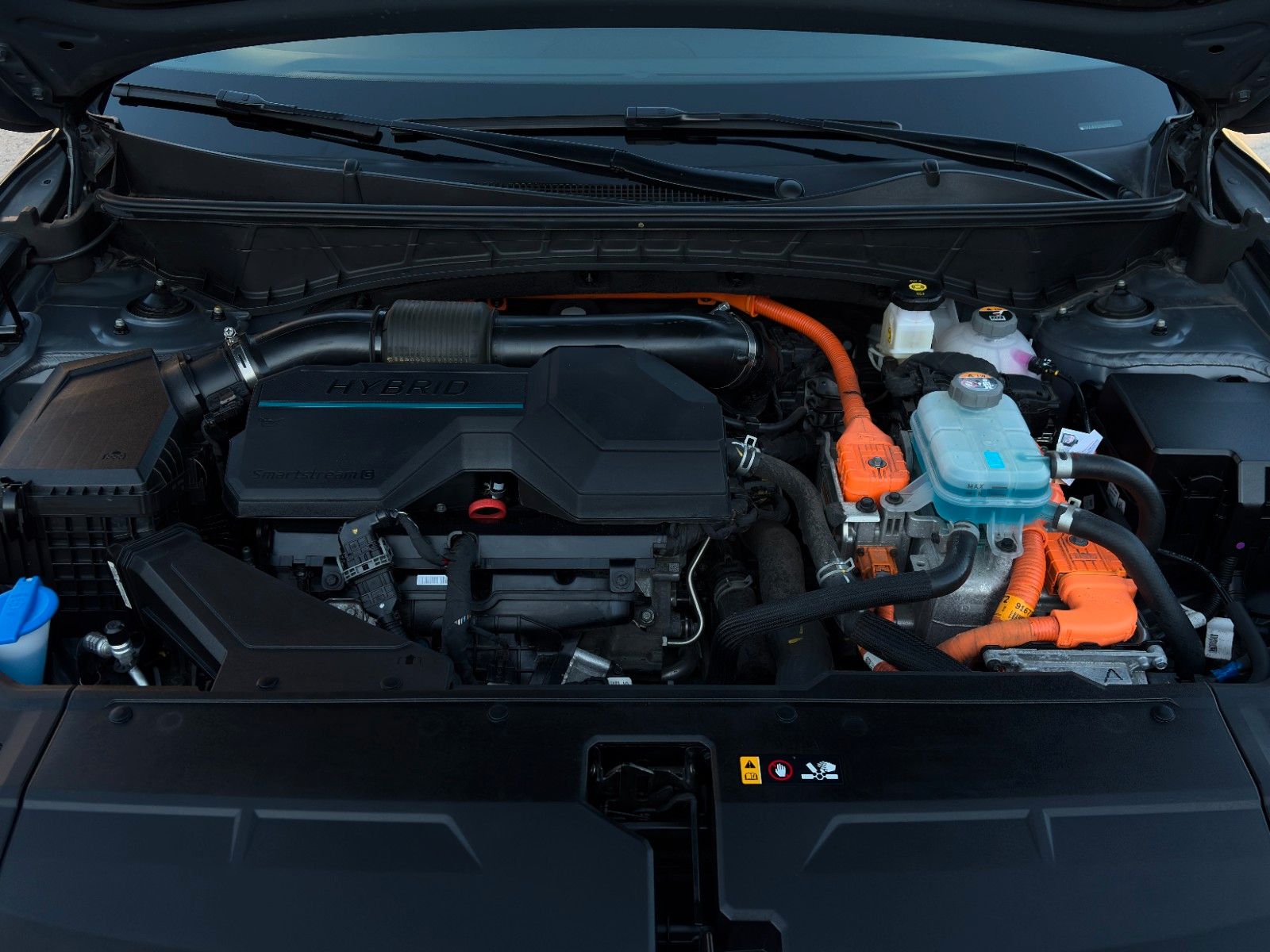 Fahrzeugabbildung Hyundai Tucson 1.6 T-GDI PHEV 4WD KRELL CarPlay 360° LHZ