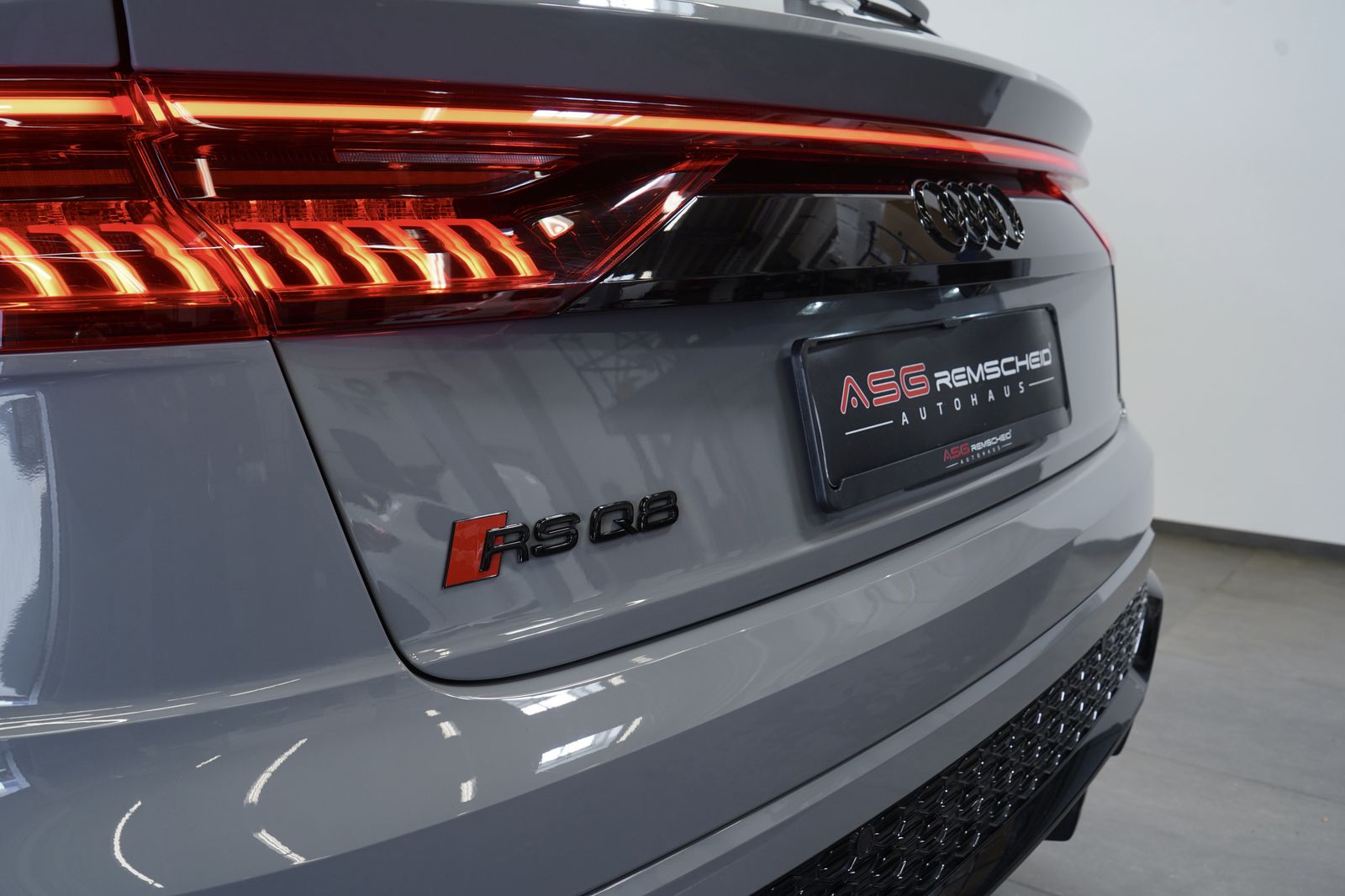 Audi Rsq8