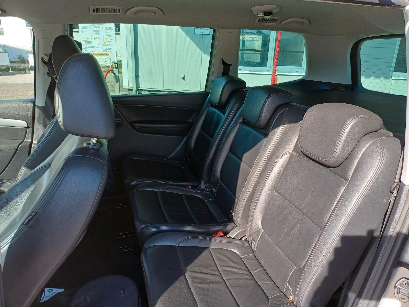 Volkswagen Sharan 2011 — photo 7