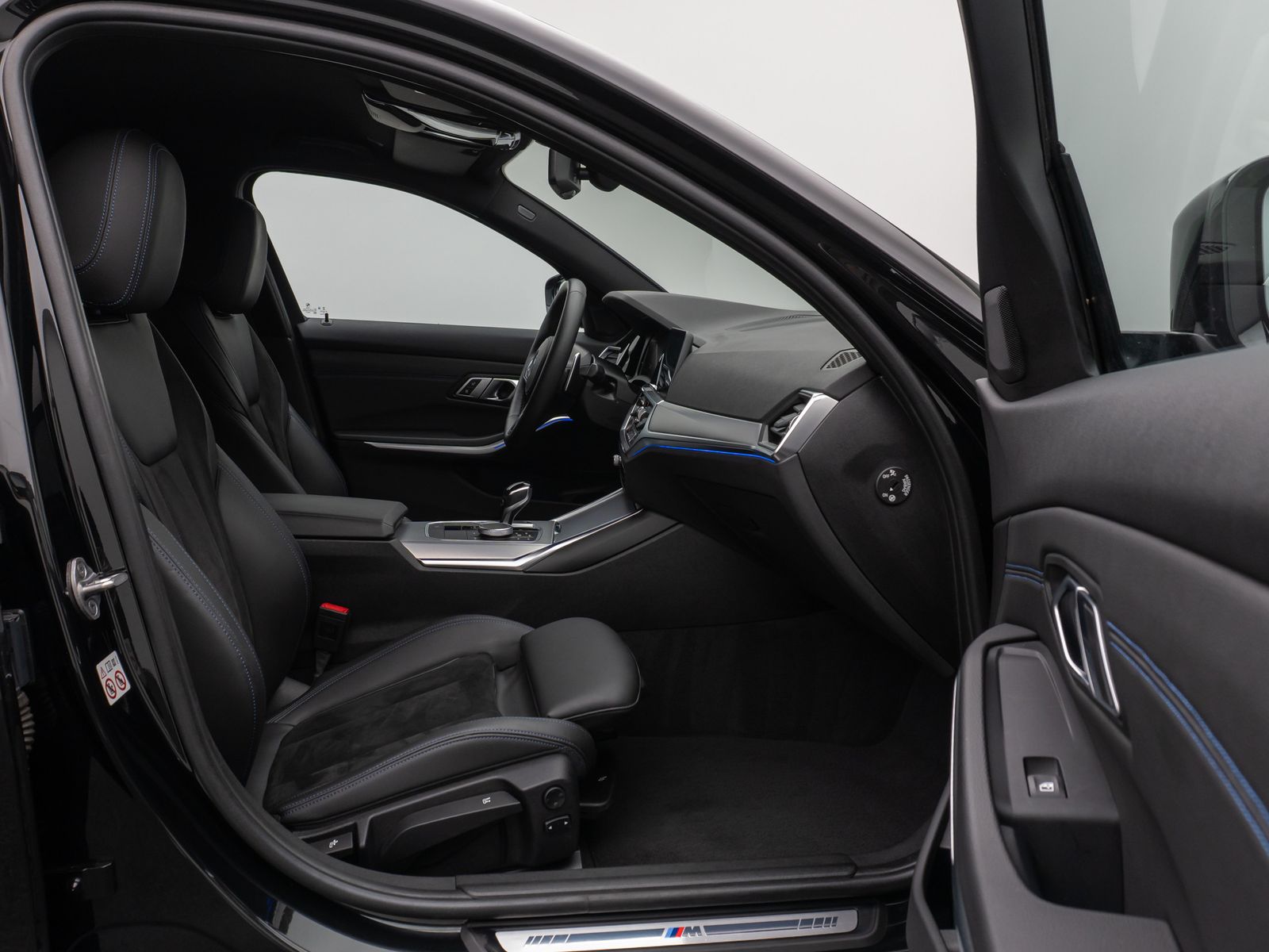 Fahrzeugabbildung BMW 330i xD M Sport Kamer DAB HiFi Stop&Go Alarm 19"