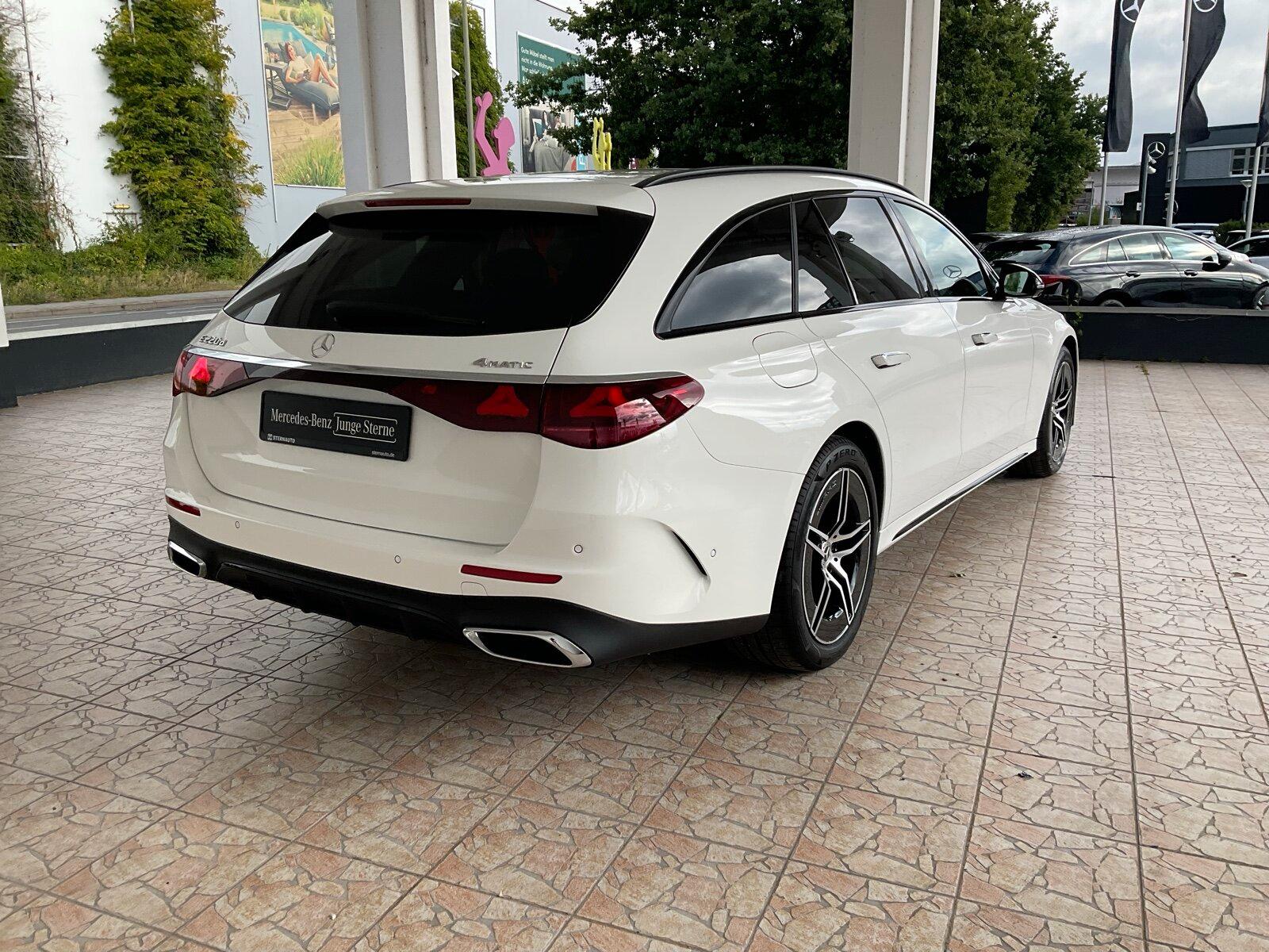 Mercedes-Benz E 220 d 4M T AMG Line/Distronic/Digital/Kamera