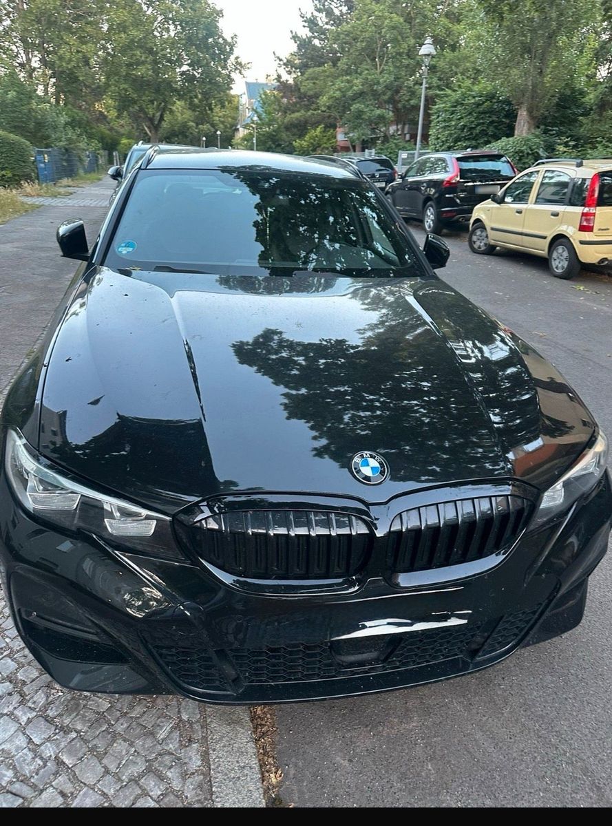 BMW BMW 320d xDrive M Sport Unfallfrei Top Zus...