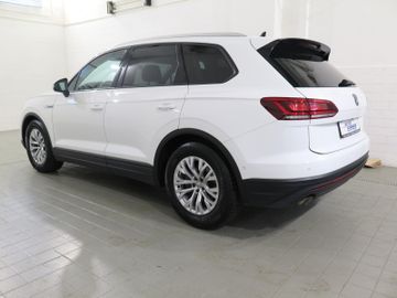 Volkswagen Touareg - 4