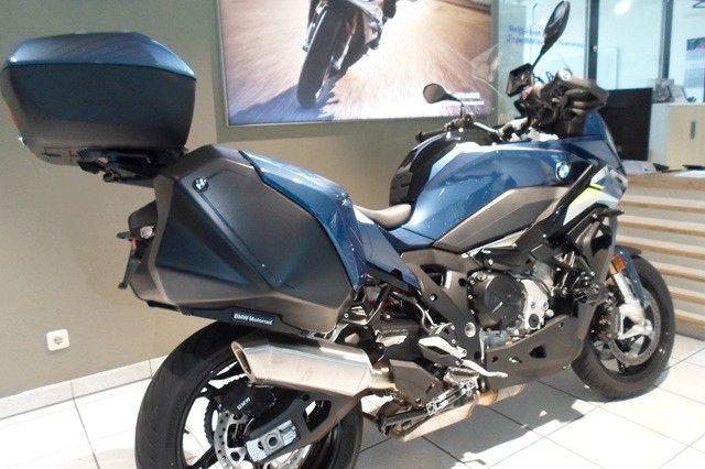Fahrzeugabbildung BMW S1000XR mit Koffer & Topcase nur 782KM