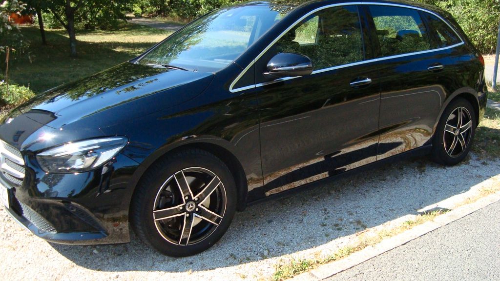 Image of Mercedes-Benz B 250
