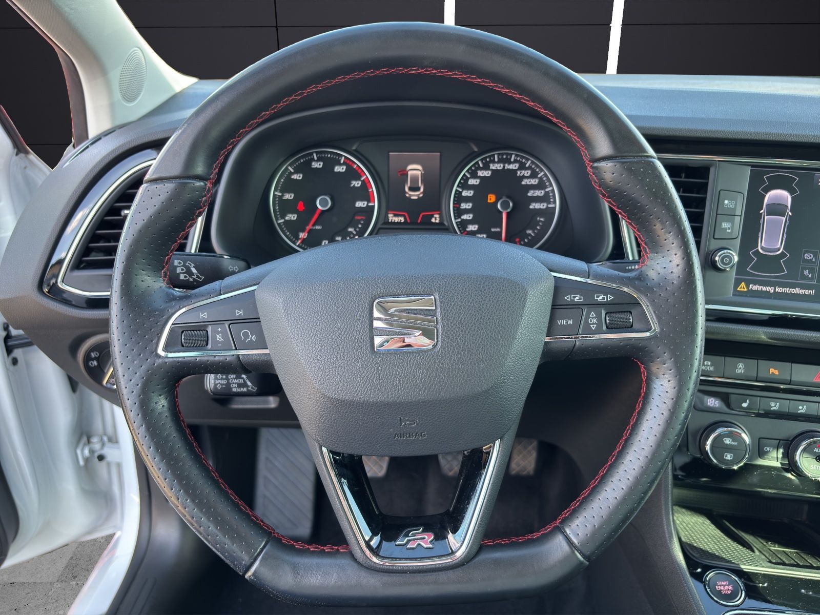 Fahrzeugabbildung SEAT Leon ST FR 1.5 TSI LED RFK Keyless SH