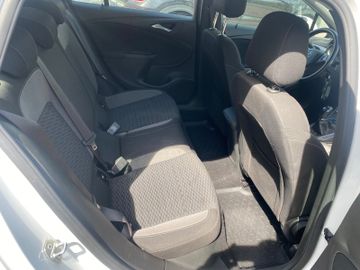 Opel Astra - 10