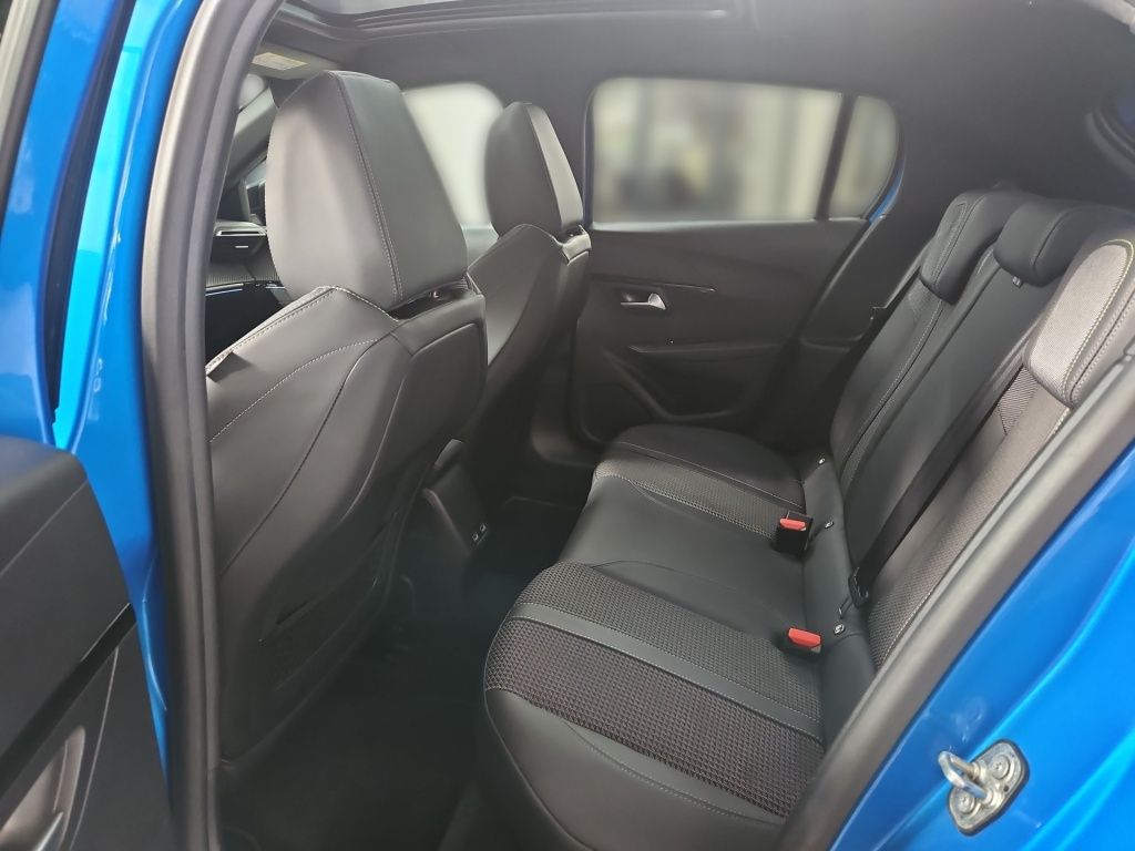 Fahrzeugabbildung Peugeot 208 1.2 PureTech GT-Line Pano Navi Sport LED SHZ