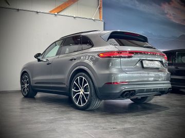 Porsche Cayenne - 7