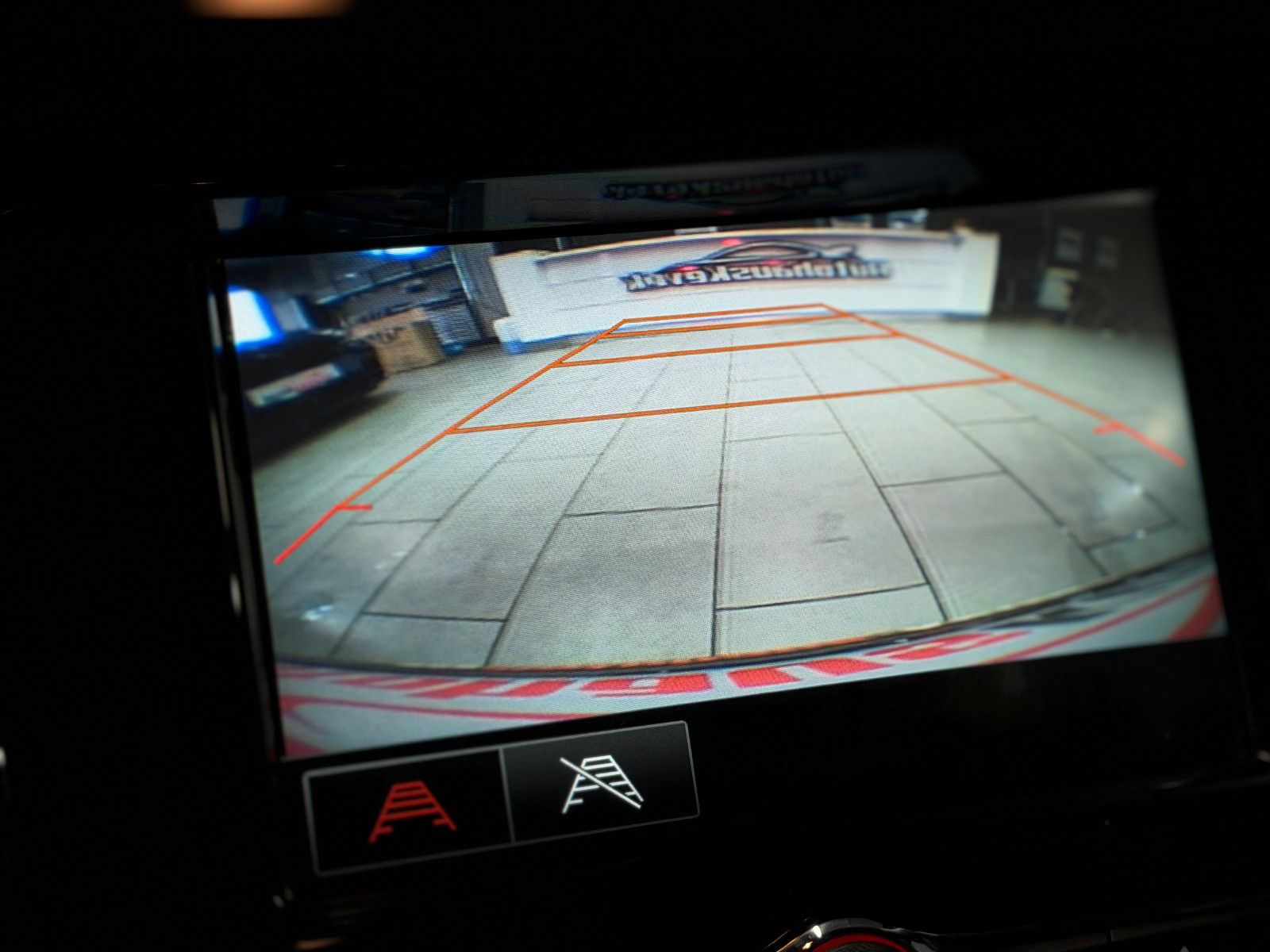 Fahrzeugabbildung Opel Corsa E|Automatik|RF-Kamera|Heizung|Bluetooth