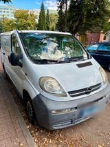 Opel. Vivaro Lieferwagen geschlossen - gebrauchte Opel Vivaro aus dem Jahr 2006