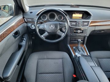 Mercedes E 220 - 8