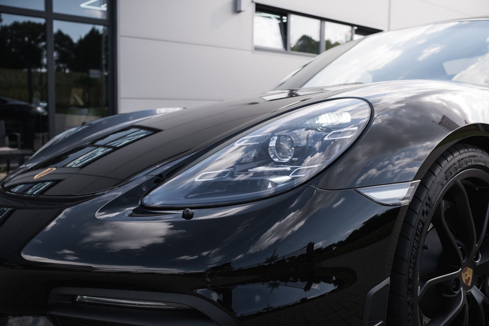 Fahrzeugabbildung Porsche Boxster 718 Spyder-BOSE -Sound-Approved-1. Hand