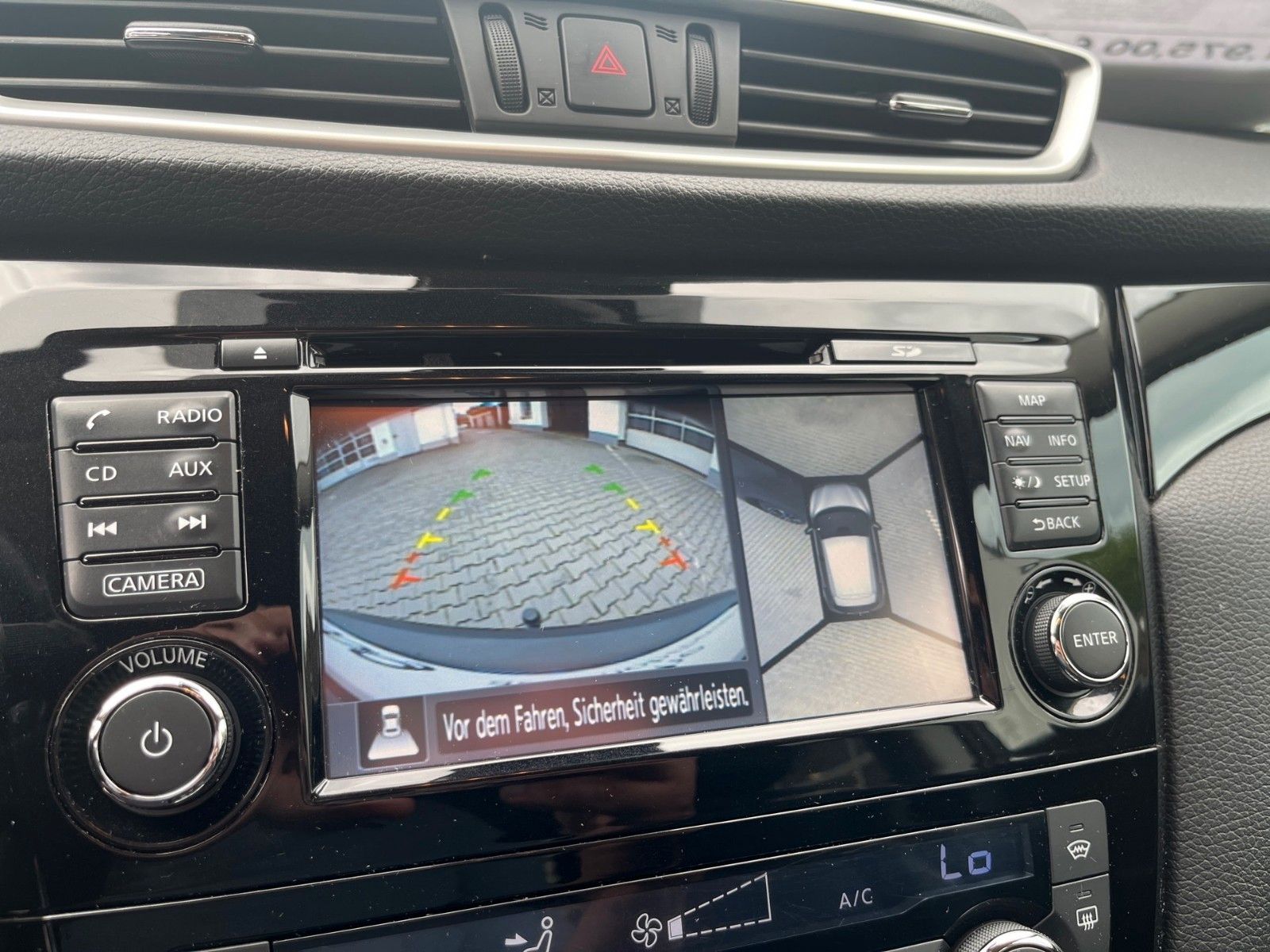 Nissan Qashqai 1.6 dCi Xtronic TEKNA – Bild 15