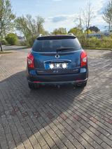 Ssangyong Korando 2.0 Diesel e-XDi 200 129kW Quartz 4W... - blaue Ssangyong Korando