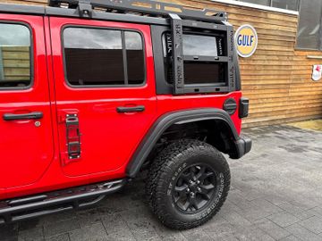 Jeep Wrangler - 12