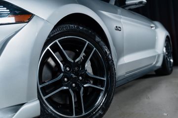 Ford Mustang - 10