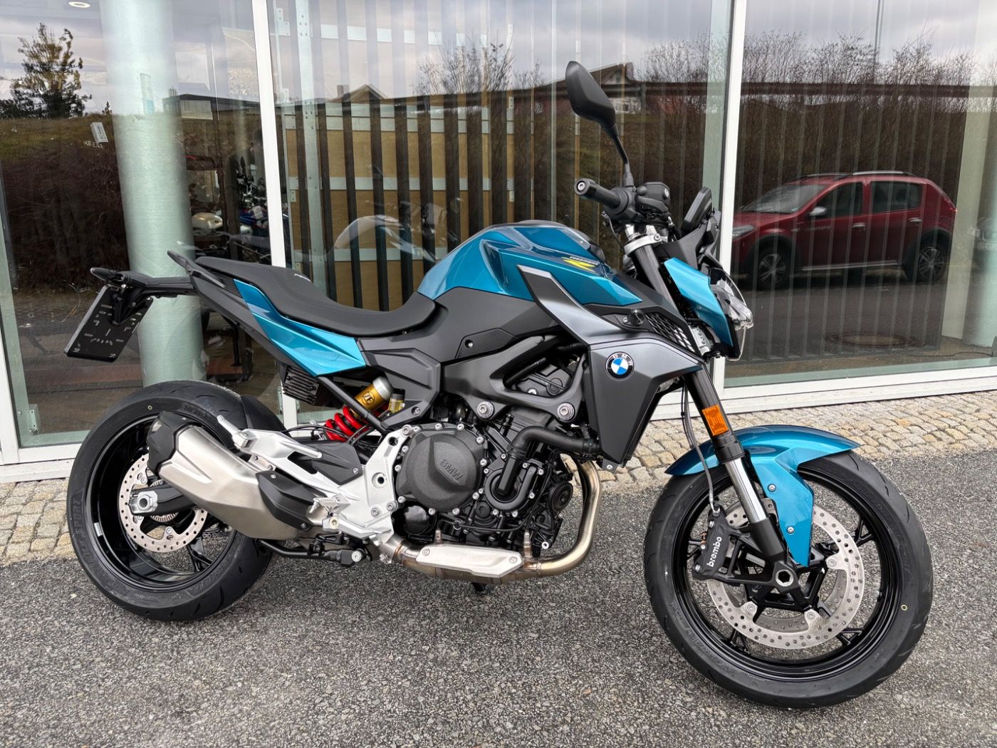 Fahrzeugabbildung BMW F 900 R 2 Pakete verfügbar ab 01.03.2025