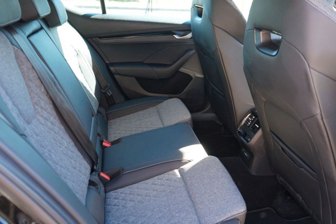 Fahrzeugabbildung SKODA Octavia Limo 2.0 TDI *Sportline*Matrix Led*DSG