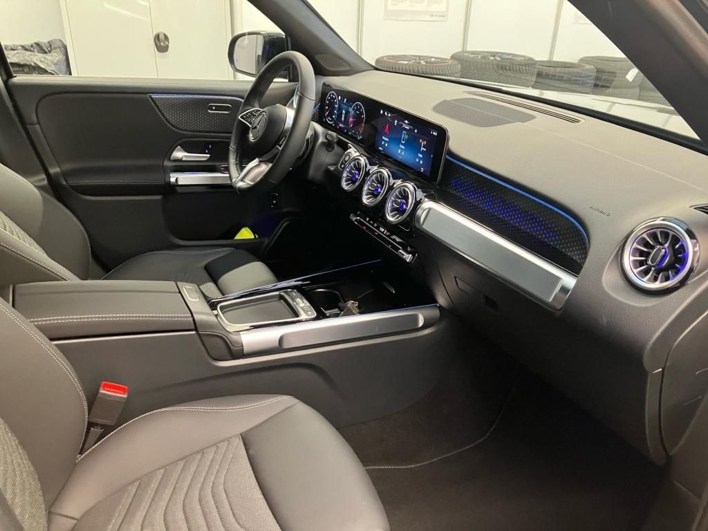 Fahrzeugabbildung Mercedes-Benz GLB 200 +PROGRESSIVE+AHK+DISTRONIC+WINTER-PAKET+