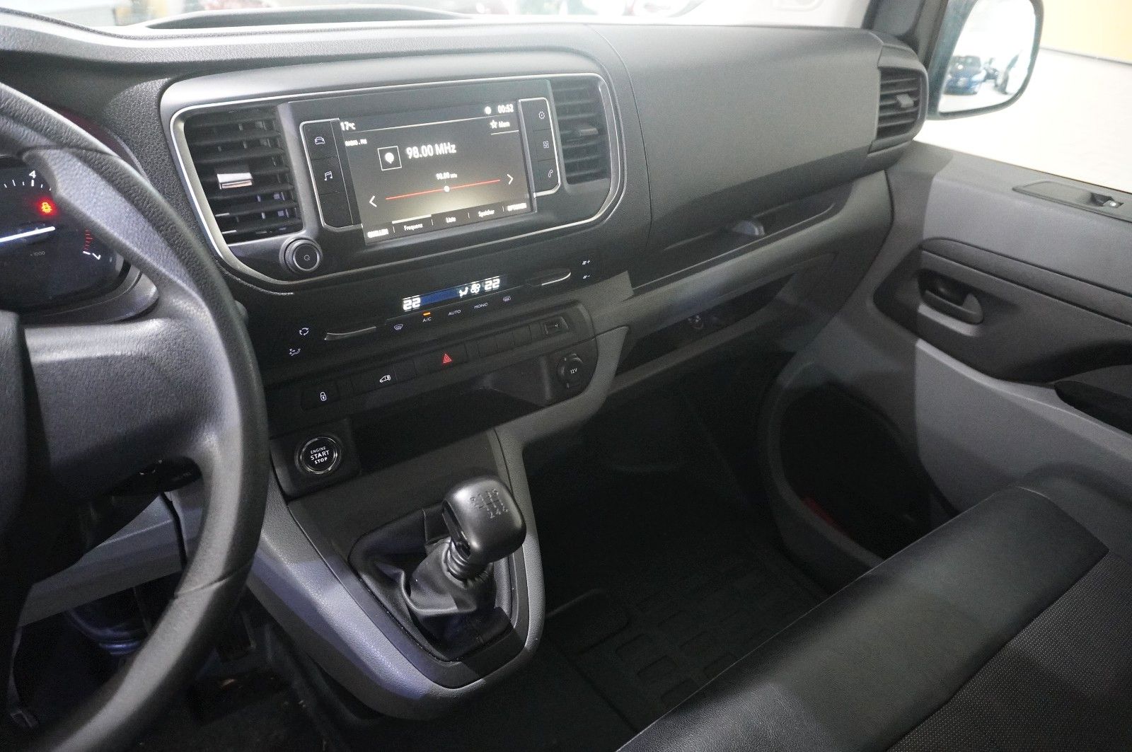 Fahrzeugabbildung Opel Vivaro Kasten M 1.5D EDIT WÜRTH NAVI/KAMERA/TEMP