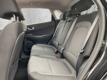 Hyundai Kona Select Elektro Kam.+KeyLess+Navi+SHZ+ACC