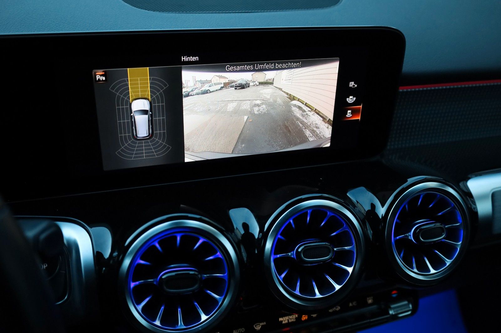 Fahrzeugabbildung Mercedes-Benz EQB 250 Progressive,Leder,Navi,LED,SH,Kamera +WR