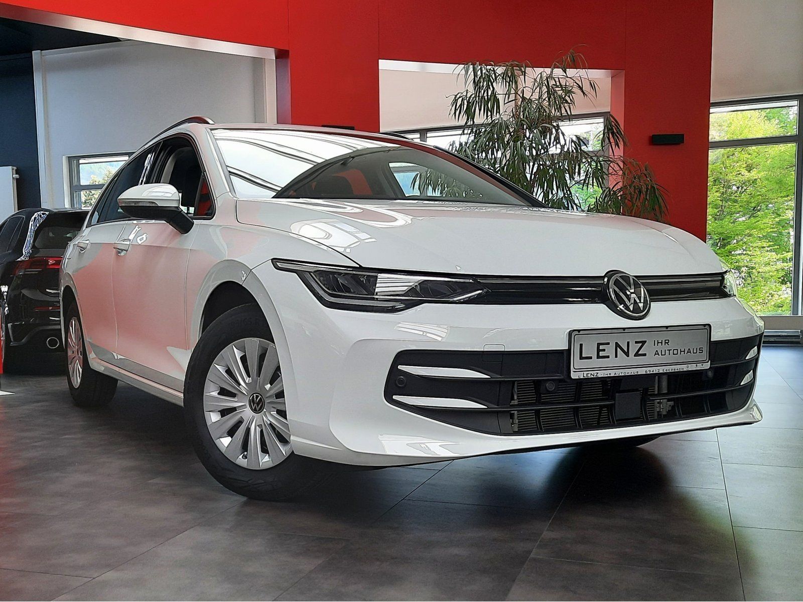 Fahrzeugabbildung Volkswagen Golf Variant Family TSI *LED*Sitzhzg*PDC*AppCon*