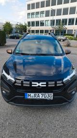 Dacia Jogger TCe 110 Extreme+ 5-Sitzer Extreme+ MwSt!! - Dacia Jogger in München