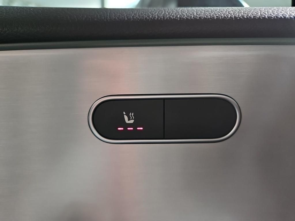 Fahrzeugabbildung Mercedes-Benz A 200 Limousine +AMG+NIGHT+KEYLESS+Standheizung+