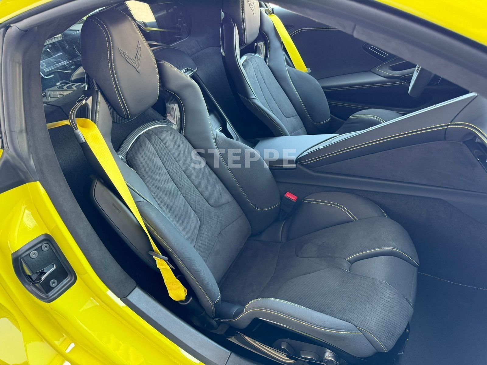 Corvette C8 Stingray Coupe 6,2 V8 3LT Europamodell STEPPE