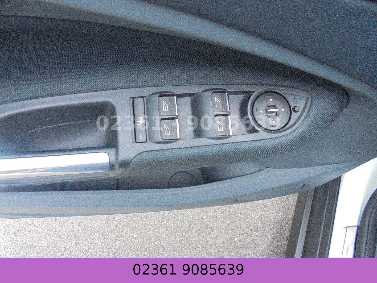 Fahrzeugabbildung Ford C-MAX Titanium/Klima/Navi/Pdc+Kamera/Steuerkette