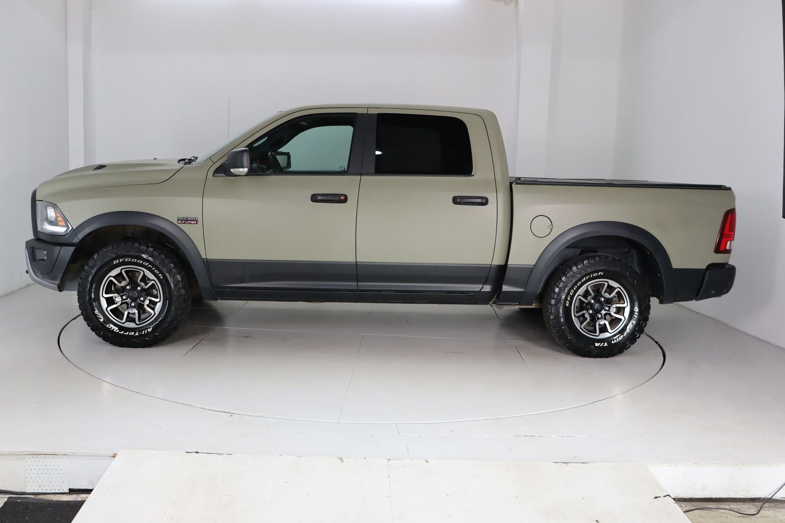Fahrzeugabbildung Dodge Ram 1500 Rebel * Navi * el. Sitze * RFK