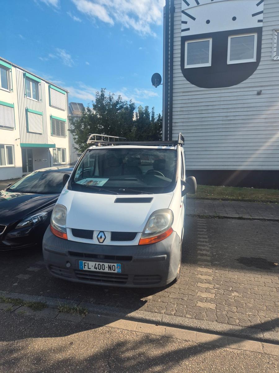 Renault Trafic Kasten L1H1 2,7t MOTORCHADEN