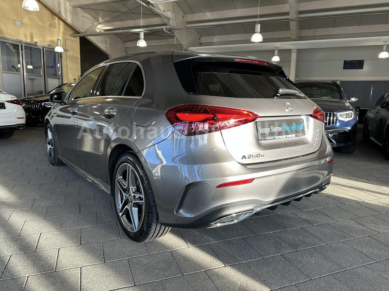 Mercedes-Benz A 250 e AMG ADVANCED+ 22kW MULTIB. MEMORY DISTR.