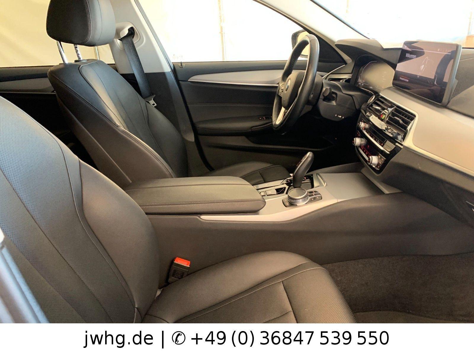BMW 520 d T xDrive Leder CockpProf LED+ StandHzg, миниатюра 3