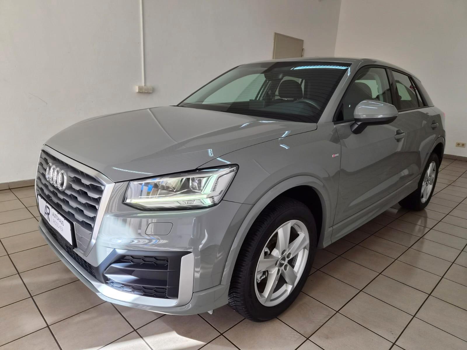 Audi Q2 30 TFSI sport S Line LED Navi Quantum-Grau