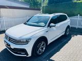 Volkswagen Tiguan Allspace 2.0 TDI DSG 4M R-Line AHK - Volkswagen Tiguan Allspace in Hagen