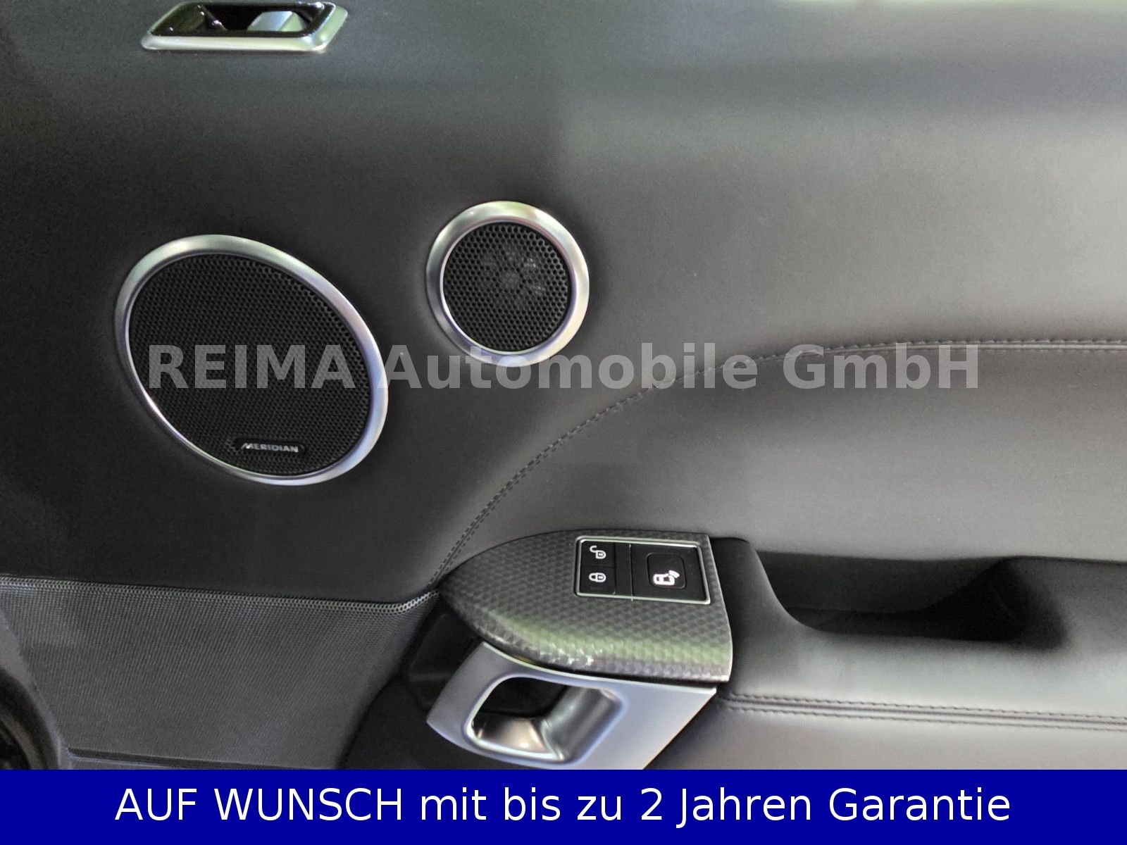 Fahrzeugabbildung Land Rover Range Rover Sport HSE P 400E Hybrid, Matrix